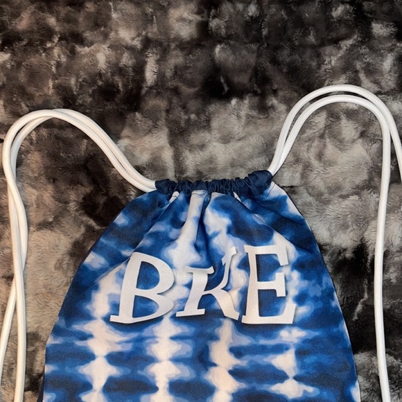 BKE wearable tote bag - Picture 6 of 6